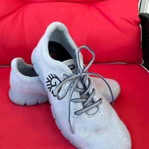 Giesswein Merino Wool Sneakers - Size 40 / 8.5 US - Light Gray - Smoke-free Home